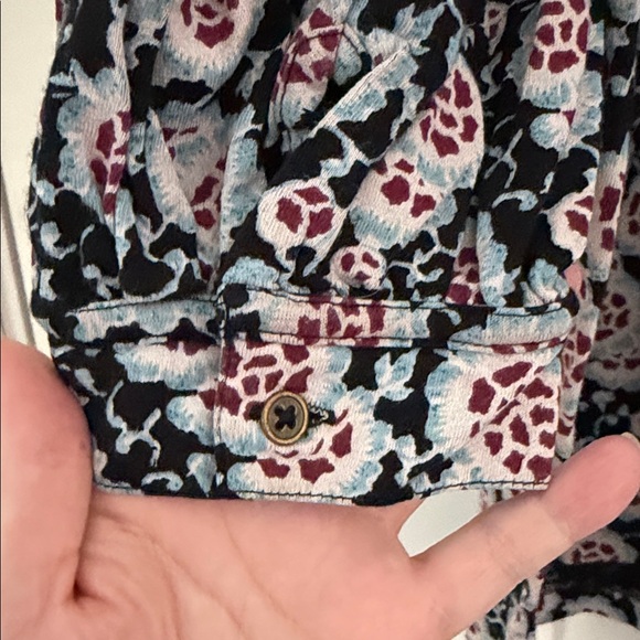 Women's Floral Tunic Top - Black with White and Red Floral Print - Picture 8 of 12